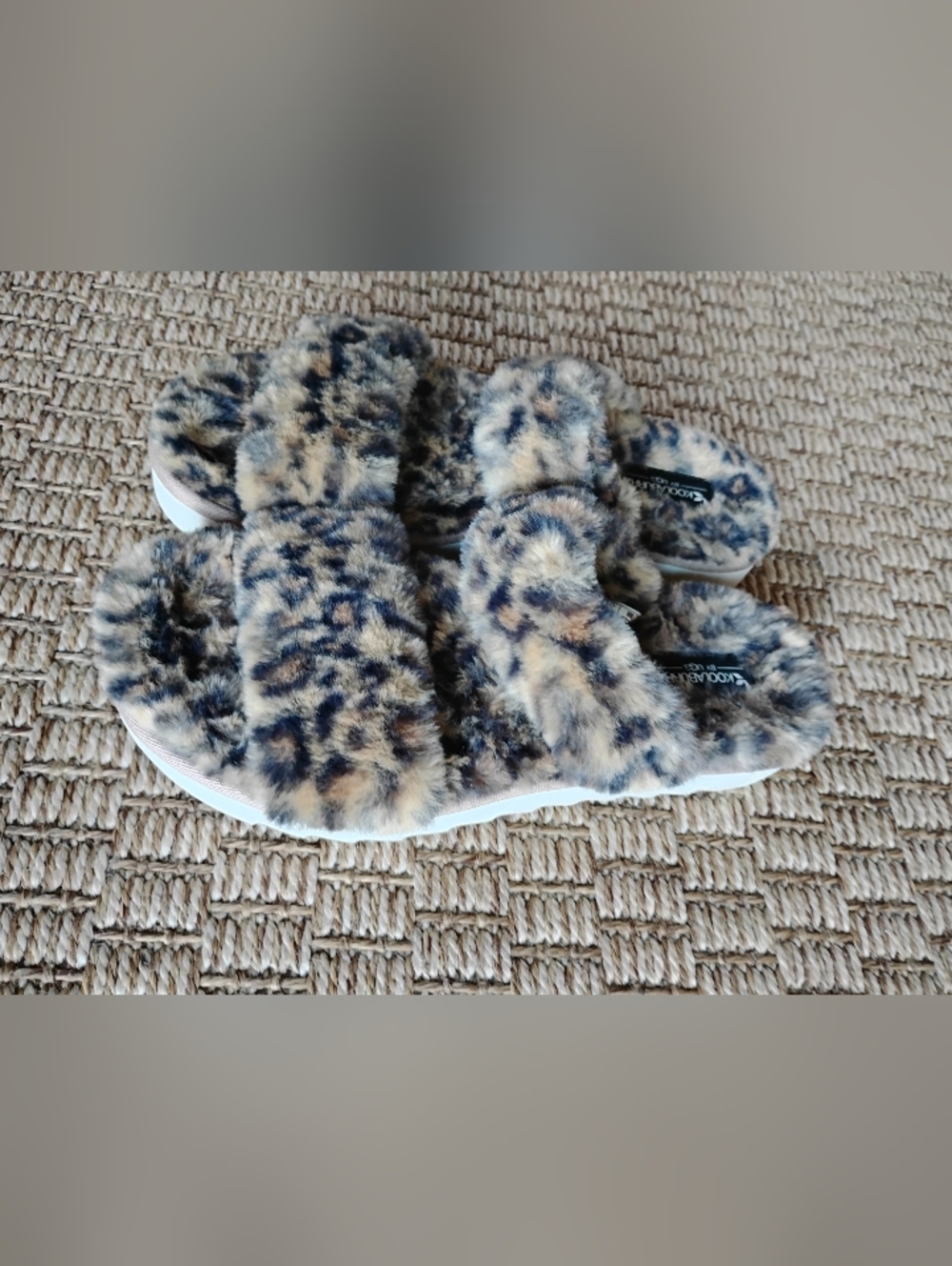 Koolaburra By UGG Fuzzy Leopard Print Slide Sandals SZ 9